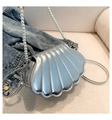 Borsa a tracolla argentata a forma di conchiglia con catena di perle elegante - Argento