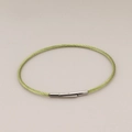 Bracciale minimalista in filo d'acciaio intrecciato verde erba con chiusura argento - Corda Ciano Chiusura Argento