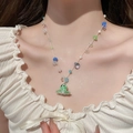 Collier de perles colorées avec pendentif grenouille verte et petits accents floraux - 56# Collier de perles multicolores grenouille en verre vert