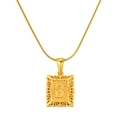 Gouden roestvrijstalen ketting met rechthoekige hanger, letter B en een sierlijke rand - Letter B (Slangenketting)