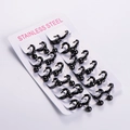 Set de pendientes de aro de acero inoxidable negro con cuentas en tarjeta blanca - Negro