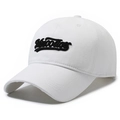 Casquette de baseball blanche avec broderie de lettres noires et visière courbée - Réglable / Blanc