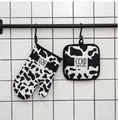 Thick oven glove and pot holder set with black and white cow skin pattern print - Cow Skin Pattern Small