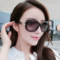 Chic black oversized sunglasses for women with purple gradient lenses and leopard decor - Fox Style Black