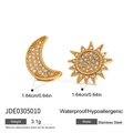 Detail of gold sun and moon stud earrings featuring dimensions and stone setting - Sun and Moon Asymmetric Style (JDE0305010)