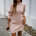 Robe en tricot rose à col montant avec boutons en perles et coupe ajustée femme - S / Vieux rose