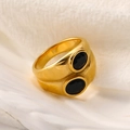 Κοντινό πλάνο δαχτυλιδιού διπλής στρώσης 18k χρυσού με δύο μαύρα οβάλ ζιργκόν - Χρυσό Στυλ 4