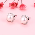 Elegant S925 silver crown earrings with white natural pearls and sparkling cubic zirconia - 925 Silver / White Pearl (Silver/Platinum)