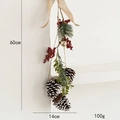 Décoration murale de Noël 60cm avec pommes de pin, baies rouges et nœud en lin - Corde de Pommes de Pin