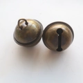 Set de dos cascabeles de metal bronce vintage para collares de mascotas y decoración - Hierro / 22mm / Bronce Antiguo