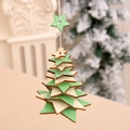 Addobbo per albero di Natale in legno verde e naturale con strati di stelle e corda - Stella a cinque punte / Verde