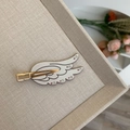 Exquisite angel wing hair clip with white enamel and pink rhinestones on gold base - Beige Wings