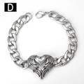 Dettaglio del bracciale a catena cubana argento con pendente a cuore alato e chiusura - D-Cuore d'Angelo / 18cm Lunghezza x 12mm Larghezza