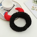 Diadema de peluche negro con cuernos de diablo rojos para lavarse la cara y maquillaje - Diadema Individual / Negro
