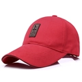Berretto da baseball rosso con visiera lunga, logo in pelle e cotone di alta qualità - 55-60cm (Regolabile) / Rosso