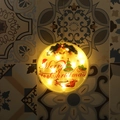 Dettaglio della luce LED natalizia per finestra con motivi Merry Christmas - Stile Slitta con Renne