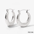 Gepolijste zilveren getextureerde chunky hoop oorbellen met een geribbeld design - Geribbelde Ring (PDE1396)