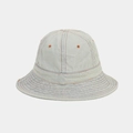 Dettaglio di un cappello pescatore in denim lavato retrò con cuciture a contrasto blu - M (56-58cm) / Azzurro