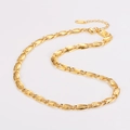 Detalle del collar de cadena de clip bañado en oro con sello de calidad 18KGP grabado - Collar / Dorado
