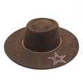 Donkerbruine suède fedora hoed met brede rand, strassband en glanzend sterrenpatroon - M(56-59CM) / Bruin