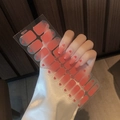 Selbstklebende Nagelfolien mit rotem Farbverlauf und Herzmustern auf Holzuntergrund - SS059-Rot Farbverlauf Herz