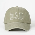 Berretto da baseball in cotone lavato verde salvia con ricamo DAD su bianco - Cachi Chiaro