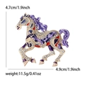 Spilla pony dorata con smalto viola e cristalli, dimensioni 4,9 cm x 4,7 cm mostrate - Viola
