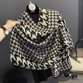 Imitation cashmere scarf with houndstooth pattern and tassels in black and beige - Black and White Houndstooth(11314)