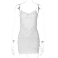 Detalle del vestido de malla blanca transparente con encaje floral intrincado - S / Blanco