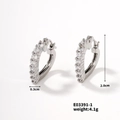 Vista dettagliata dei cerchi argentati con pavé di zirconi e misura dell'altezza di 2,0 cm - Argento-Zirconia Bianca