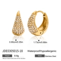 Detailansicht goldener Edelstahl-Ohrringe mit klaren Kristallen und Maßangaben - Goldene Große Pave-Ohrenschnalle(JDE0305015-18)