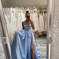 Elegant light blue satin evening gown with deep V-neck and high side slit detail - US size 2 (S) / Blue
