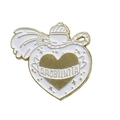Broche de esmalte blanco en forma de corazón con alas doradas, corona y texto AMORITNTIA - Estilo Poción de Corazón (CC1608)