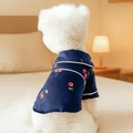 Seidiger dunkelblauer Haustier-Schlafanzug mit Kirschmuster für kleine Hunde und Katzen - XS / Marine Kirsche