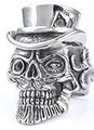 Detail view of retro gothic skull ring with top hat in vintage silver finish - US Size 8 / Punk Retro Style (04202)