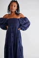 Dunkelblaues Kleid mit eckigem Ausschnitt, Puffärmeln und Blumenstickerei - Marineblau