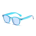 Lunettes de soleil rondes rétro bleues translucides avec verres bleu clair et rivets - Bleu Trans Clair Bleu Océan (C53)