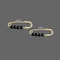 Set van twee gouden veiligheidsspeld broches met vier zwarte kralen maat 3,8 cm - 3,8 cm 4 zwarte parels speld