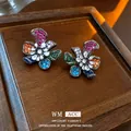 Eleganti orecchini a lobo a fiore con zirconi scintillanti multicolori per donna - Stile Floreale Multicolore Lussuoso Vintage (HE31098) / Colorato