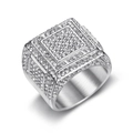 Anello hip hop quadrato da uomo in argento con pavé di zirconi cubici per uno stile lussuoso - US 10 / Argento
