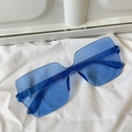Frameless polygonal cat-eye sunglasses in transparent blue dopamine style - One-piece Square Light Blue Rimless