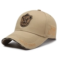 Cappellino da baseball kaki classico con ricamo di lettere e logo a scudetto - Regolabile / Beige Scuro