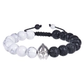 Dettaglio del bracciale intrecciato regolabile con perle di marmo bianco e casco da spartano - Bracciale Turchese Bianco e Pietra Lavica