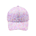 Gros plan sur le motif floral violet et les coutures à six panneaux de la casquette enfant - Lavande