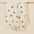 Close-up of baby muslin swaddle blanket with sunflower prints and crochet fringe edges - Plain Weave Sunflower / 100*120 cm