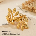 Adjustable golden leaf branch ring in stainless steel with detailed metal texture - Branch Leaf 564 / Gold