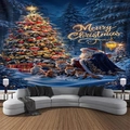 Dettaglio dell'arazzo natalizio con Babbo Natale e volpi appeso sopra un divano accogliente - 300x230cm / Babbo Natale della Foresta Invernale