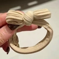 Beigefarbenes Haargummi aus Rippstoff mit Schleife langlebiges elastisches Band - Schleife-Stil / Khaki