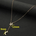 Collana minimalista in oro con ciondoli stella 12mm e luna 9mm su catena a maglie fini - Stella e Luna Oro