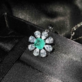 Elegant flower-shaped sky blue topaz pendant with water drop zircons in silver finish - Paraiba Green Pendant 【No Chain】